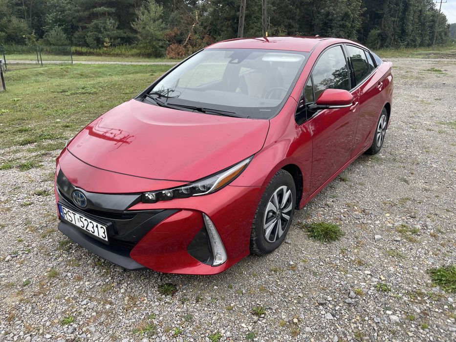 Toyota Prius IV  Plug in