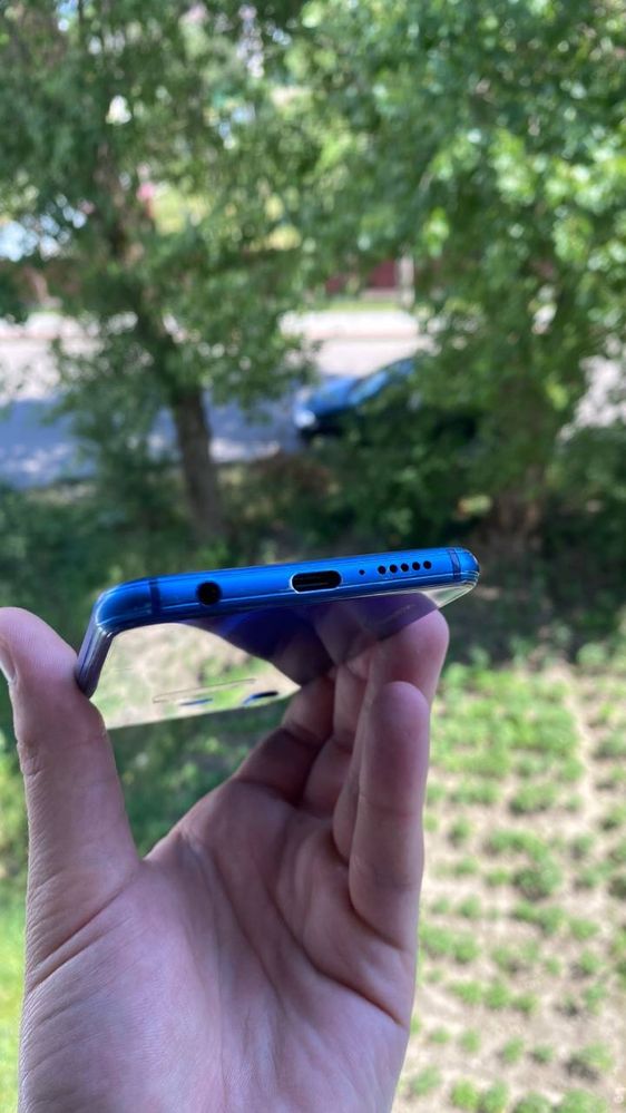 Телефон Huawei P20 Lite 4/64gb