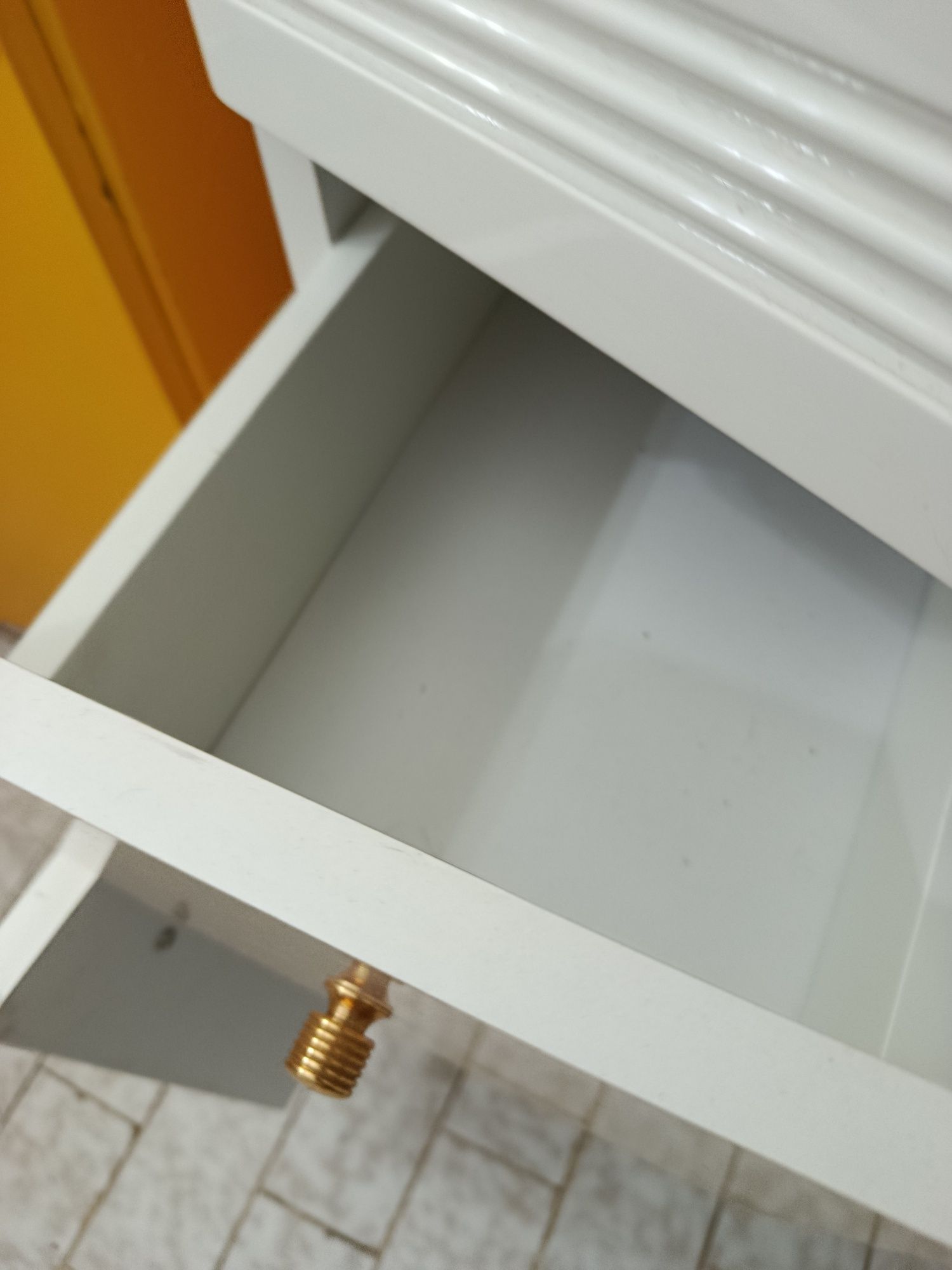 Vendo movel lavatório  para casa. banho  com espelho