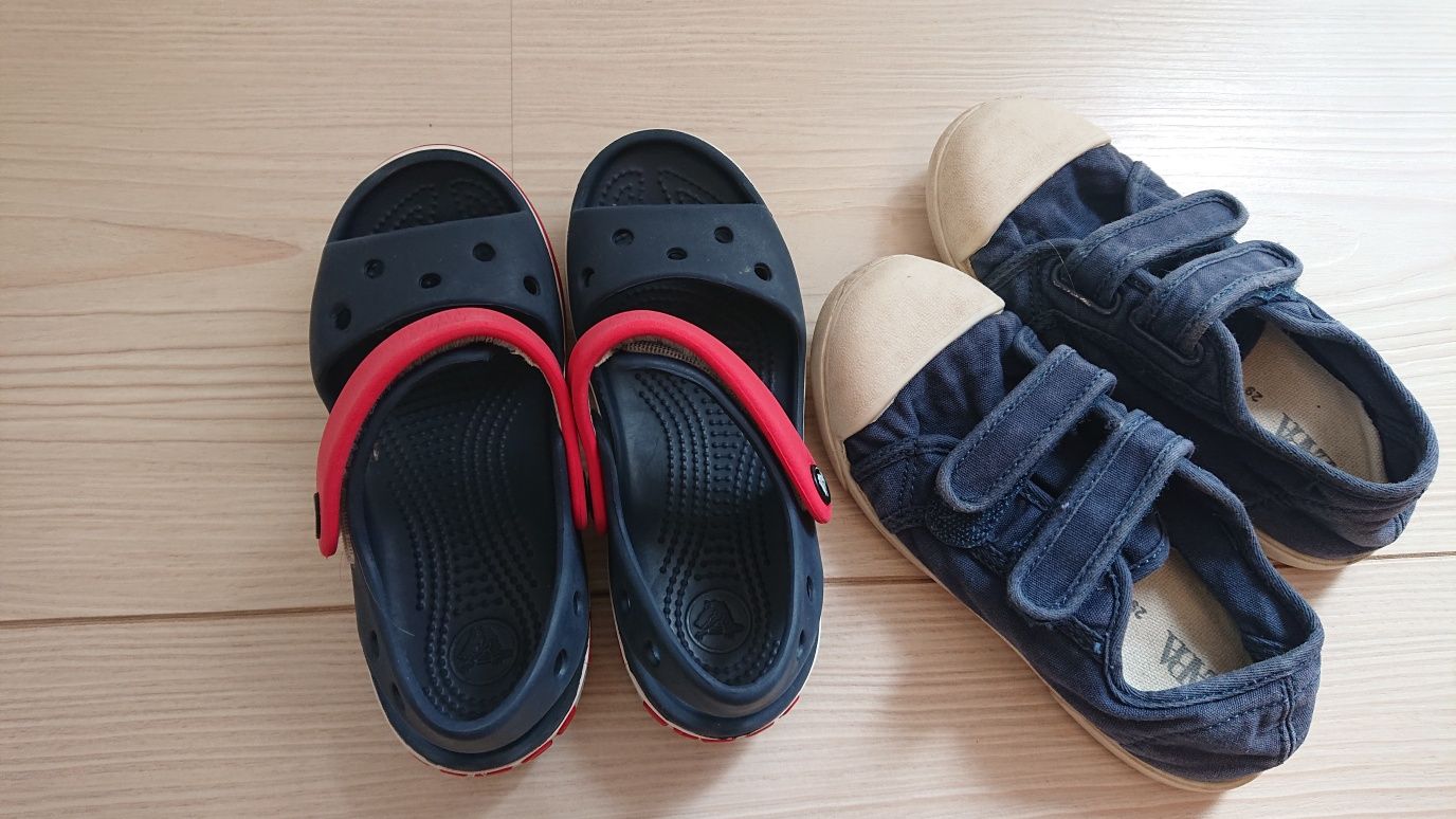 CROCS C12 sandaly