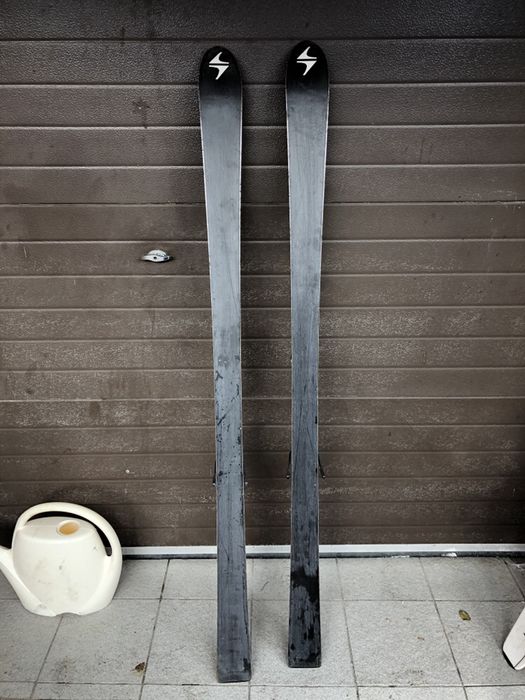 Продам Лыжи