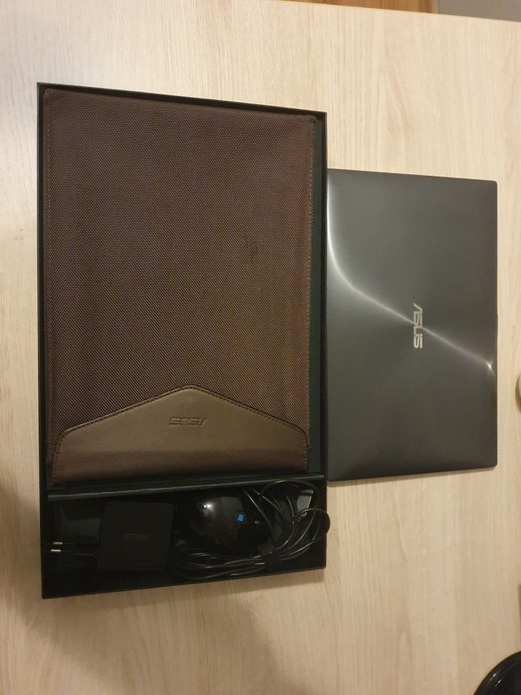 Laptop Asus Zenbook UX21A-K1004H i5 4GB RAM 128 SSD