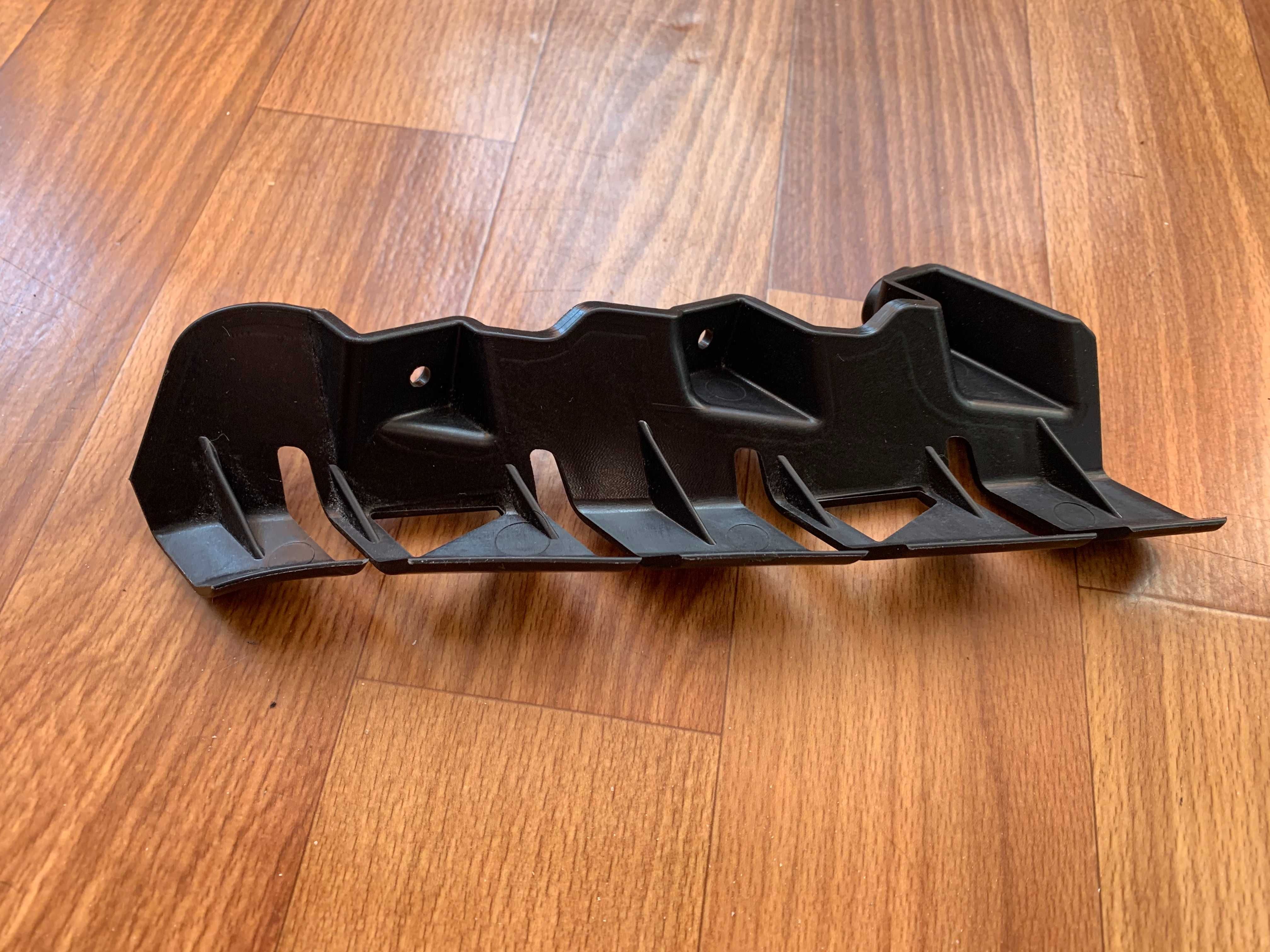 Camaro SS/2SS 6 gen Направляючі передніх фар GM 84529721, GM 84529720