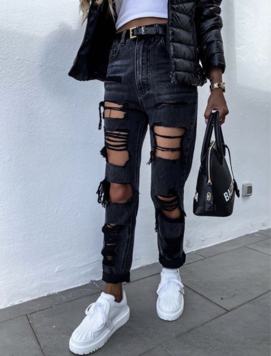 Nowe czarne jesnsowe spodnie z dziurami rozdarciami wysoki stan XS