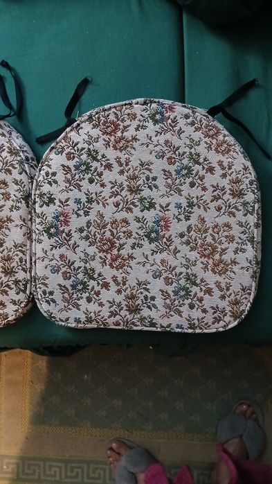 Габиленовые винтажные сидушки.