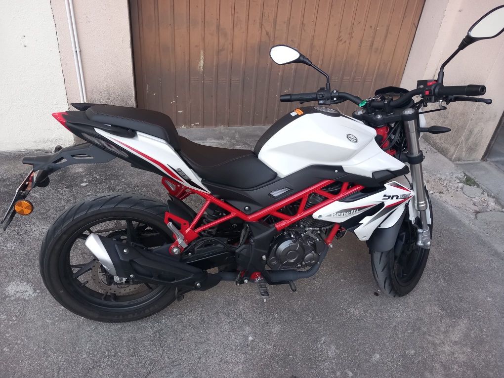 Benelli 125 usada