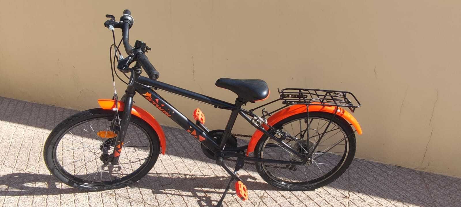 BTWIN
Bicicleta de Menino Btwin 20 " 9-12 Anos