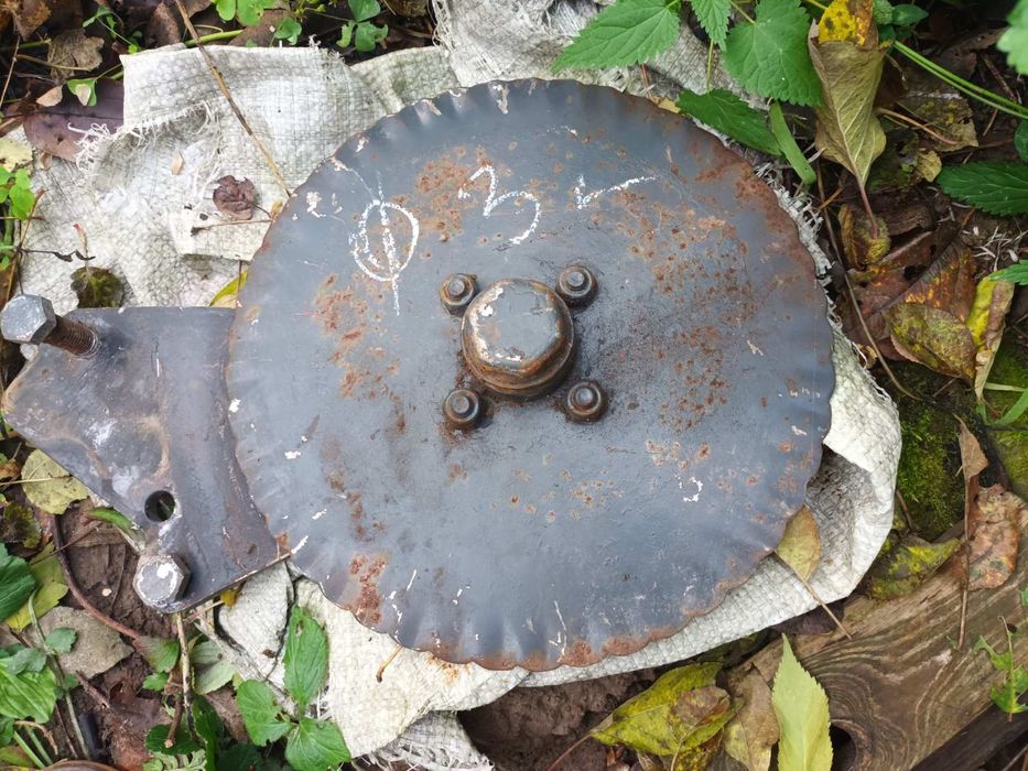 Диск зі стойкою новий