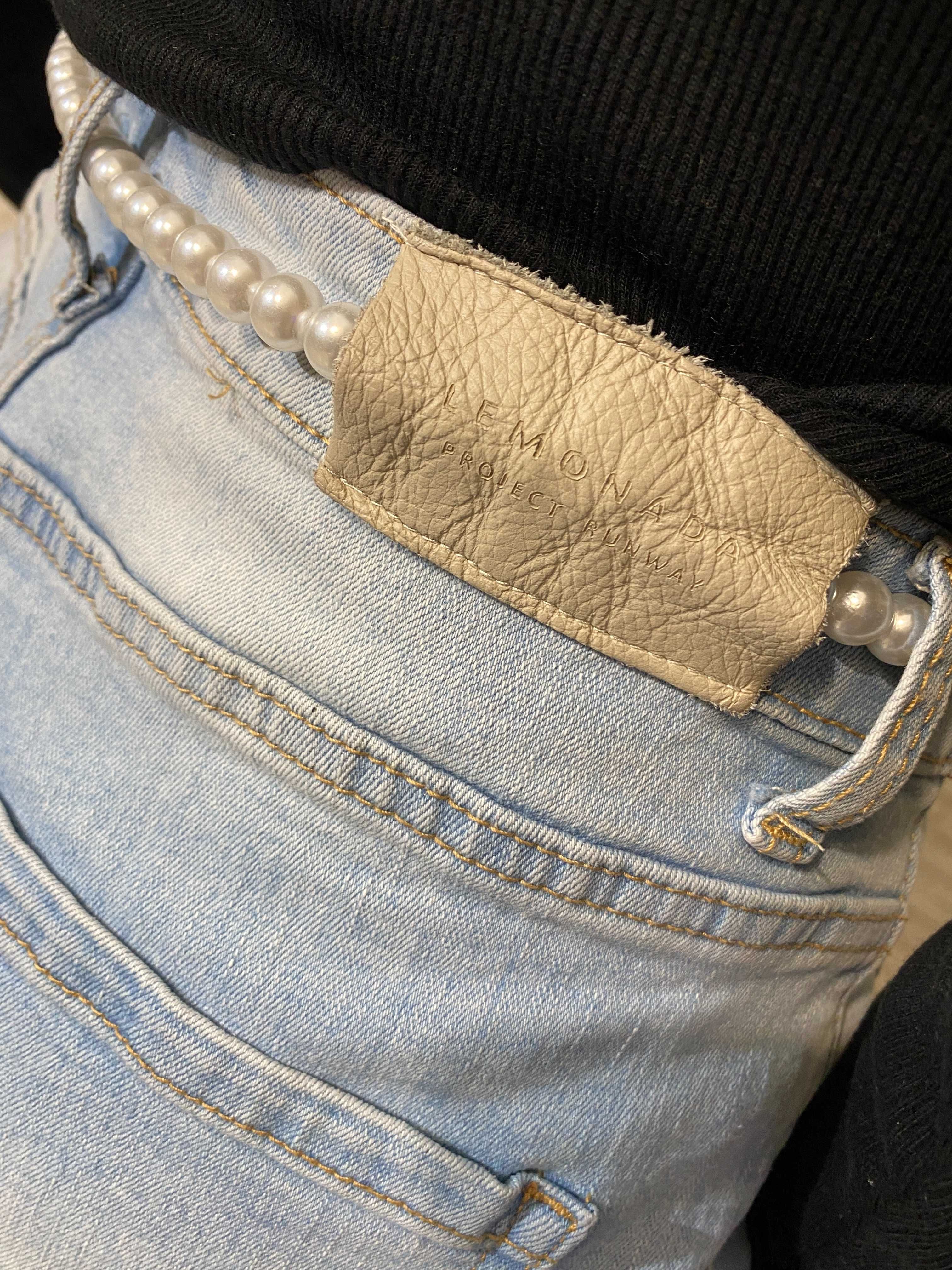 Lemonada mom fit jeansy z wyższym stanem S-M