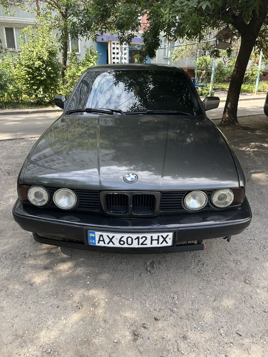 Продам бмв е34  двигатель м50б25