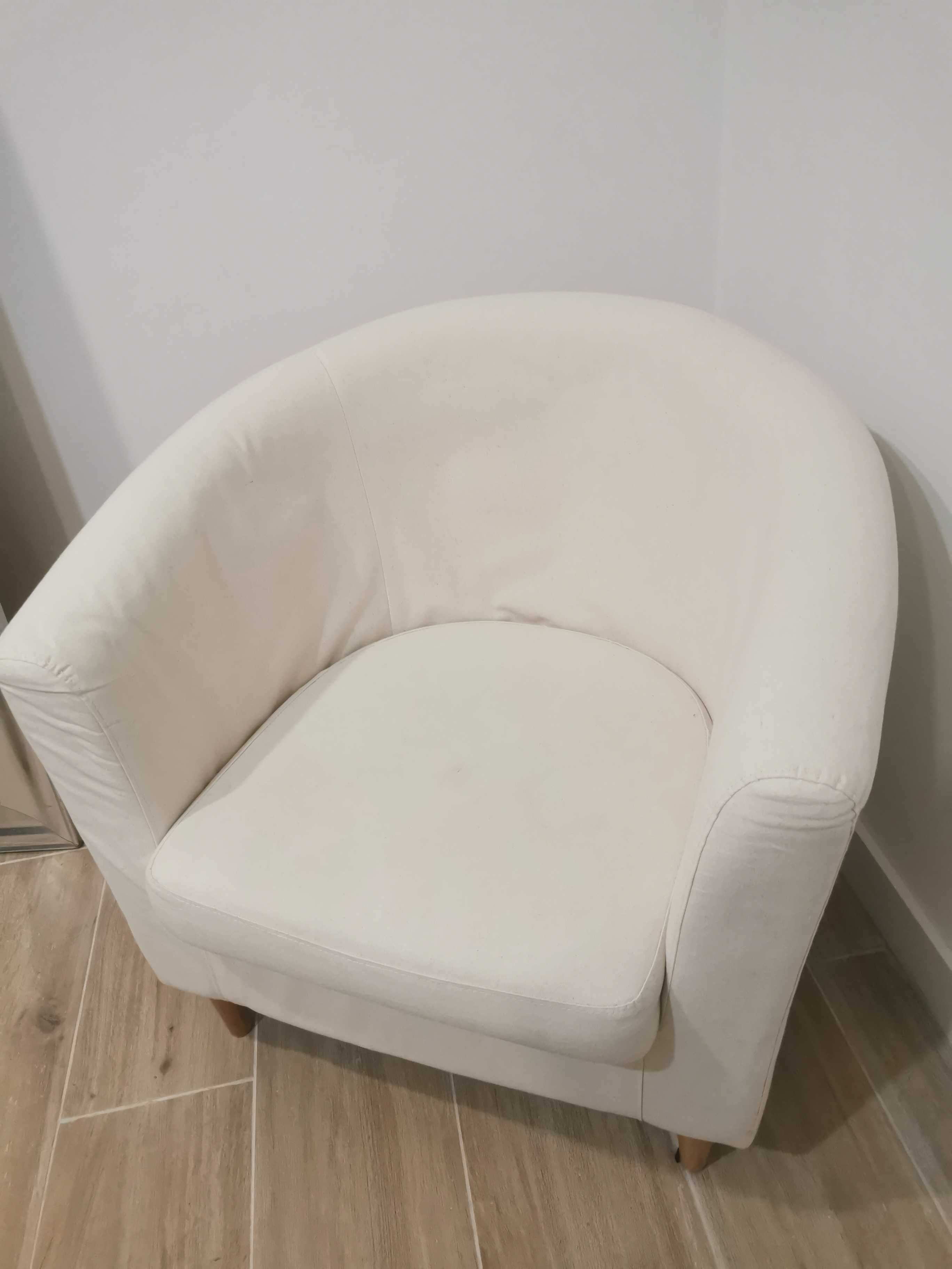 POLTRONA com capa bege
