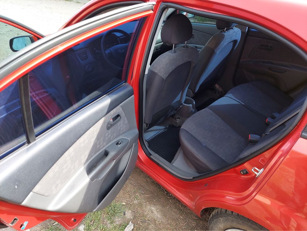 Продам Kia Rio 1,4АТ