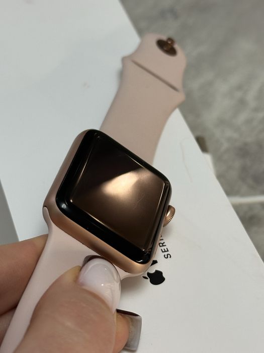 Apple watch series 3 42 mm. Батарея 99%. Стан ідеальний