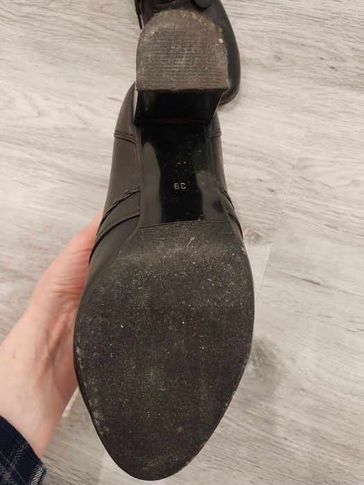 Жіночі черевики весняні 38 розмір