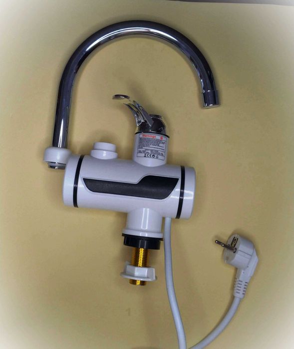 Кран-нагрівач з дисплеєм — зручно на кухні чи дачі