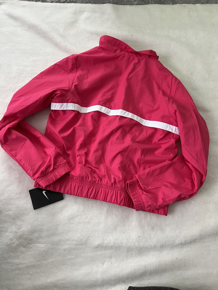 новий спортивний костюм Nike розмір 146