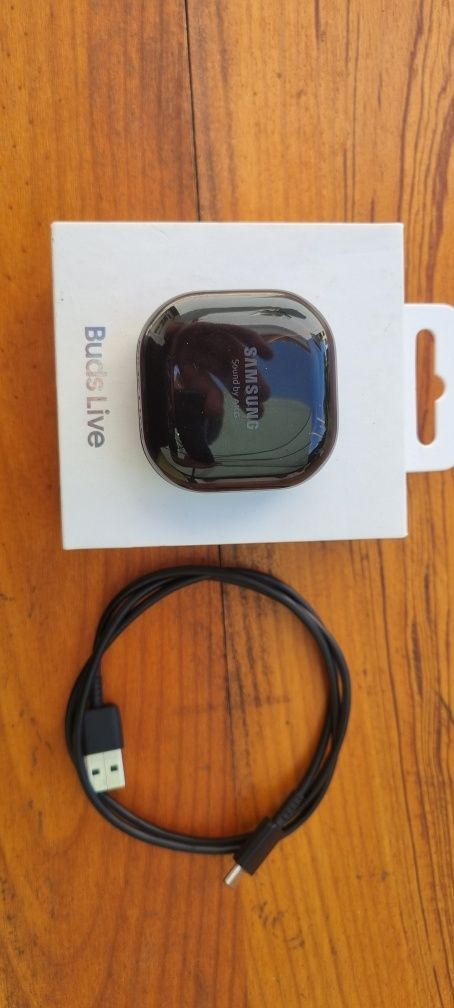 Auriculares bluetooth Galaxy buds live