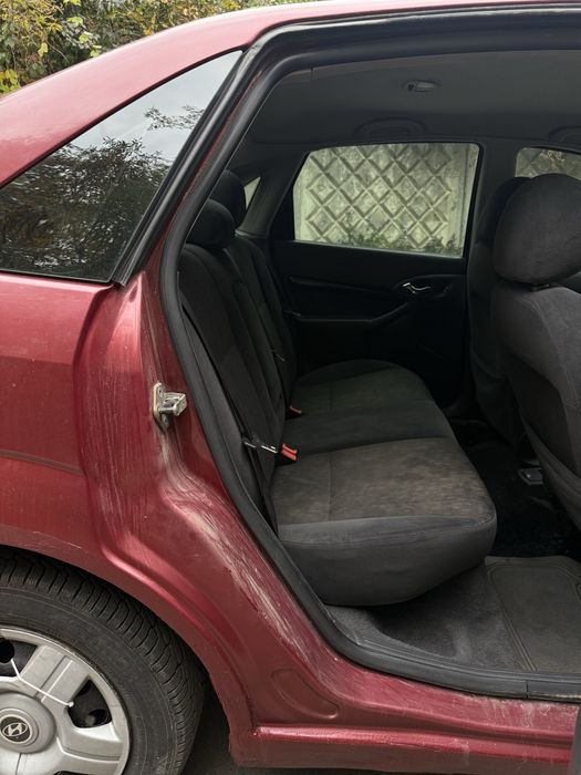 Ford Focus 1.8 бензин