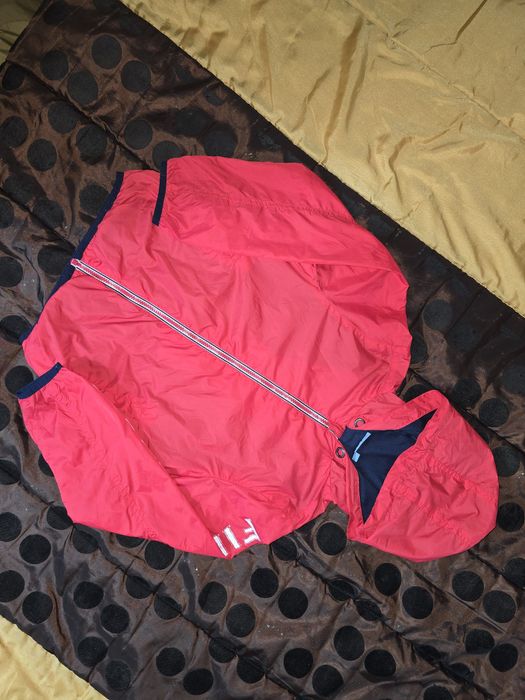 Casaco e capa de chuva para criança de 10 anos