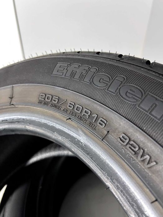 Pneus Goodyear Efficient Grip - 205/60/16 - Como NOVOS