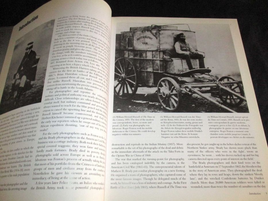 Livro Camera in Conflict Armed Conflict Robert Fox