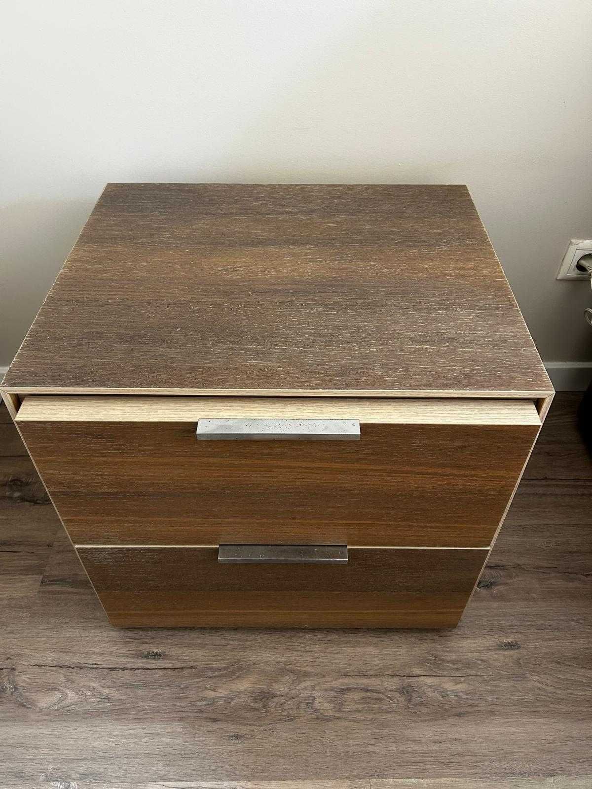 Mesa de cabeceira