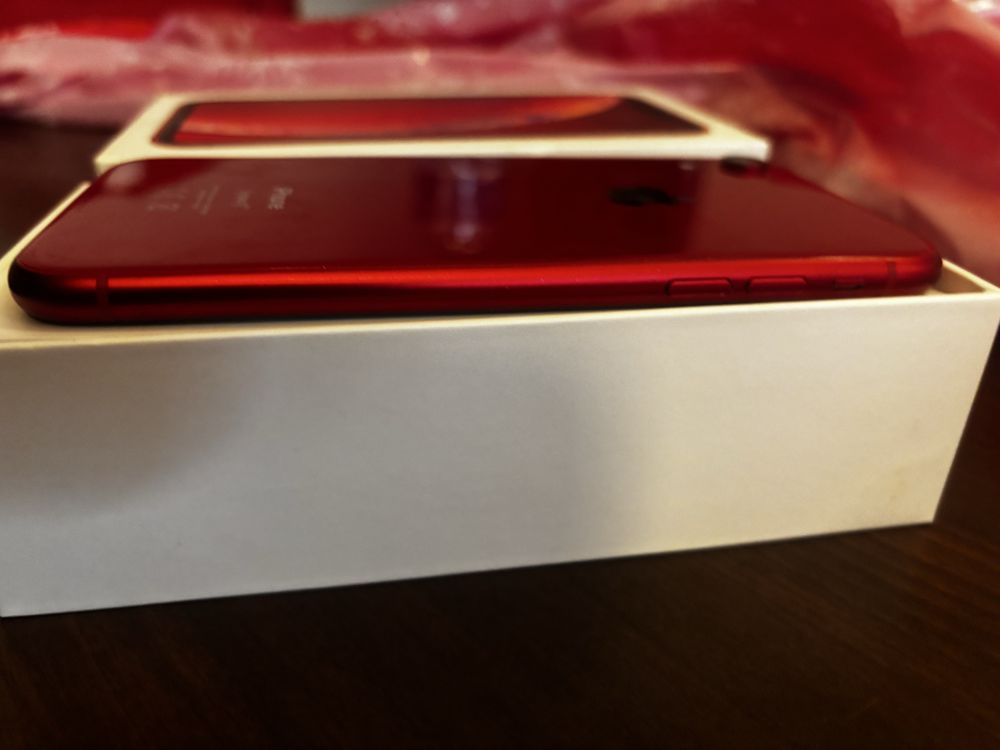 Iphone xr czerwony 64 gb