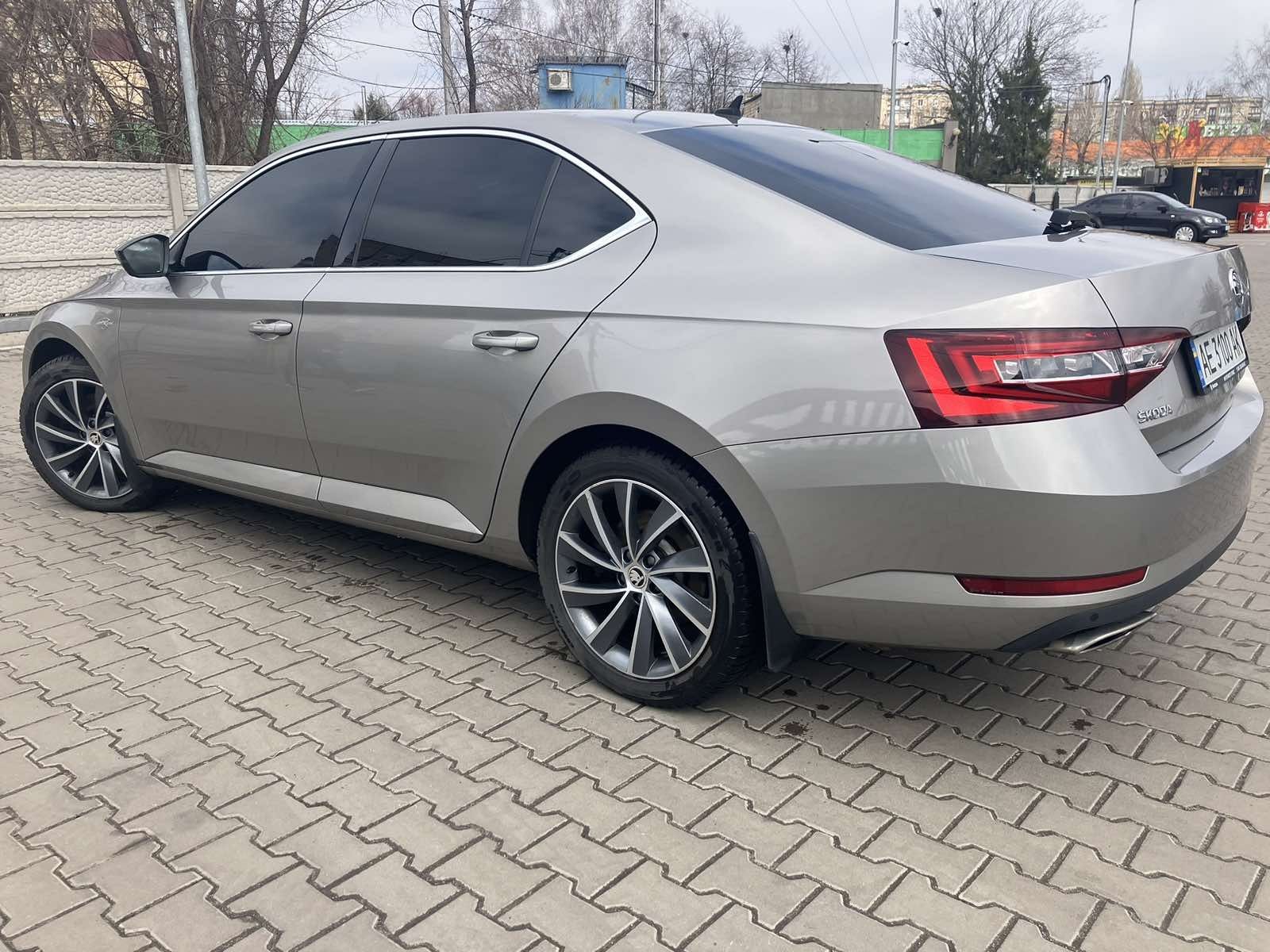 Skoda superb 2.0 Офiцiйний