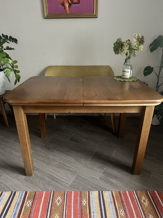 Великий дубовий розкладний стіл