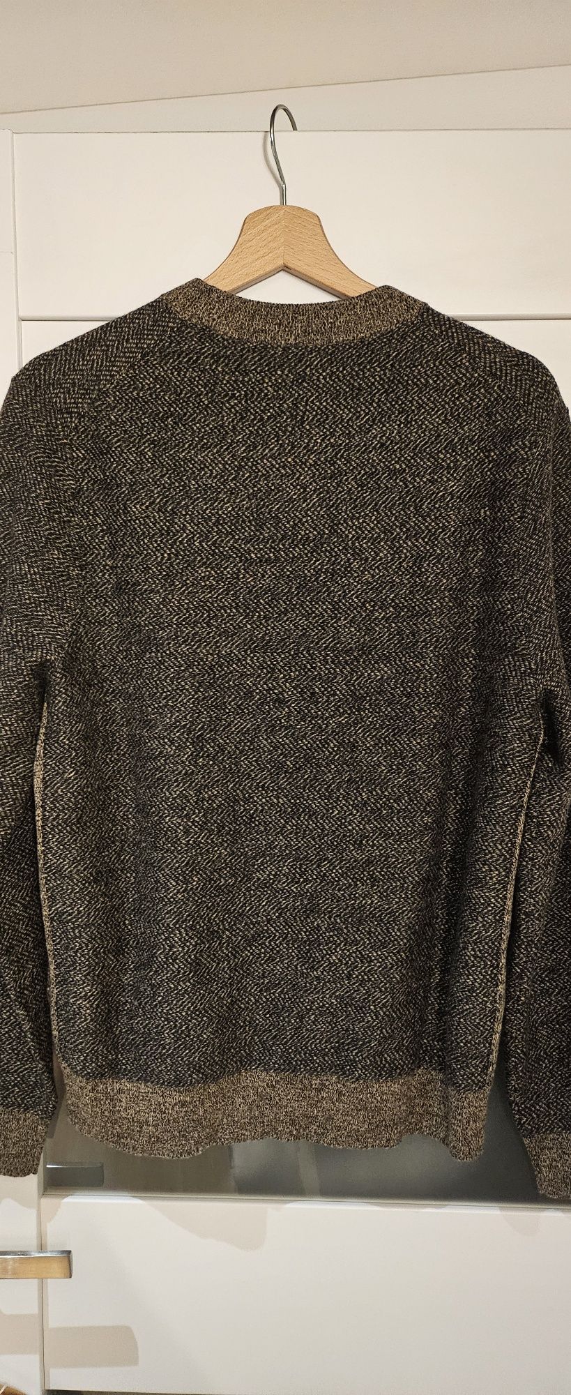 OKAZJA!!! BOSS Sweter z wełny dziewiczej roz M