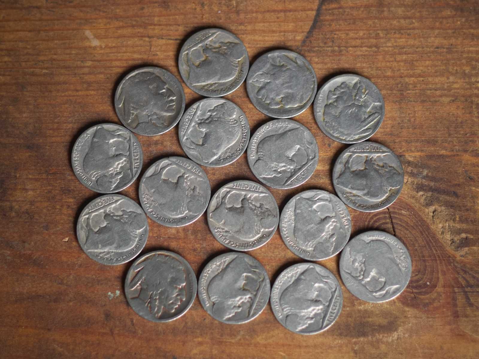 15 монет 5 центів США Баффоло нікель приблизно 1925 рік