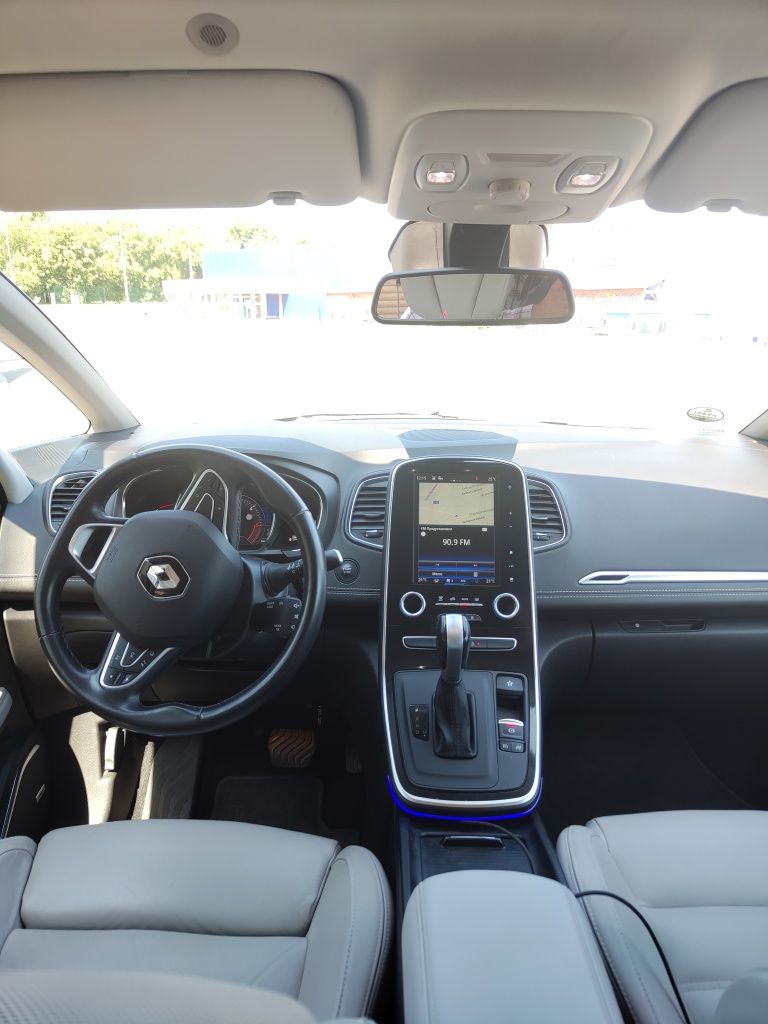 Renault Grand Scenic 7 мест BOSE 1.6 dci ,АКПП