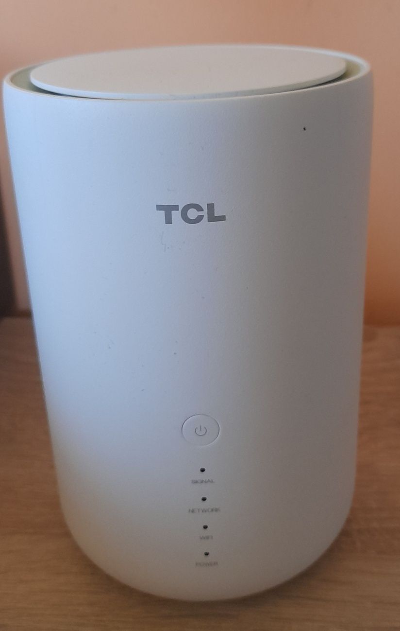Router biurowy TCL Linkhub LTE13 Home station
