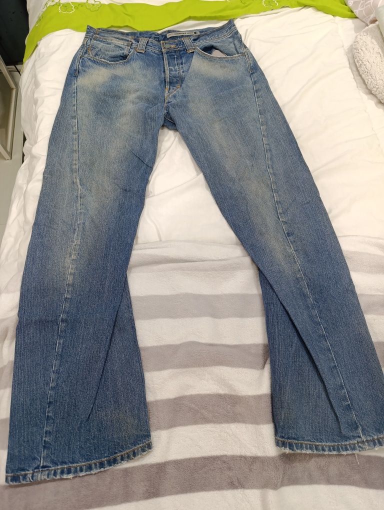Levis Engineered Jeans