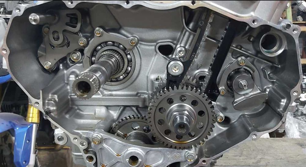 Silnik CRF1100 DCT slupek sprawny  2000km bez wad  JAK NOWY