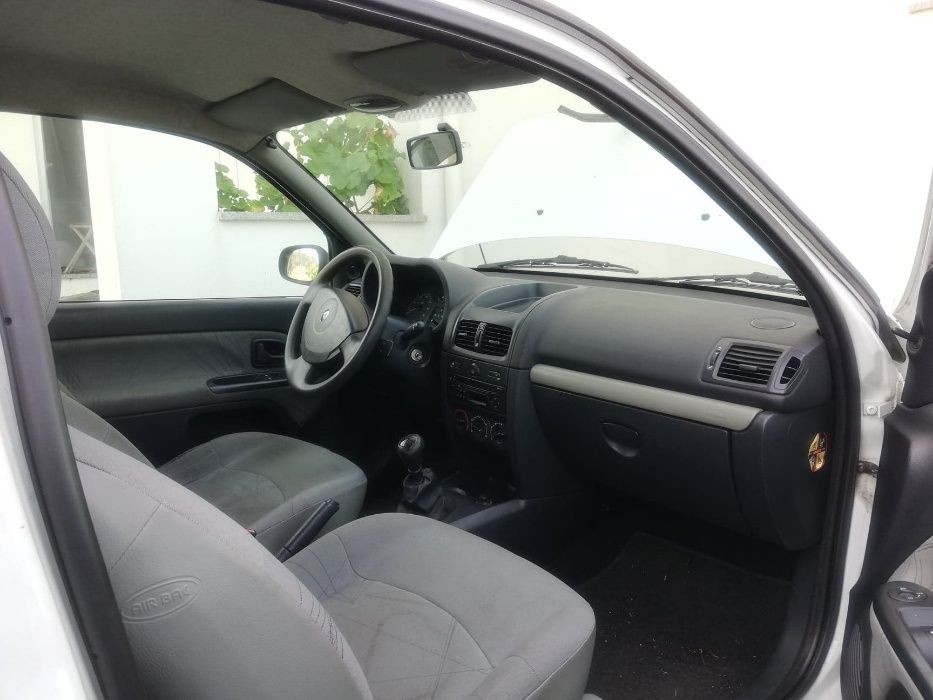 Vendo Renault Clio 1.5 DCI as Peças