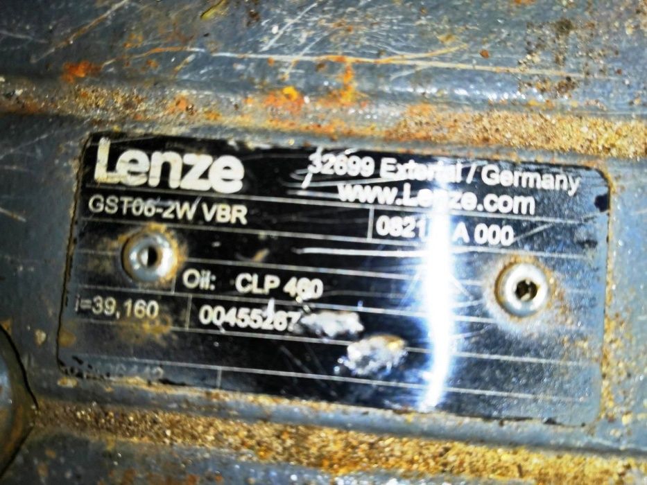 Продам цилиндрический мотор-редуктор с вариатором Lenze GST06