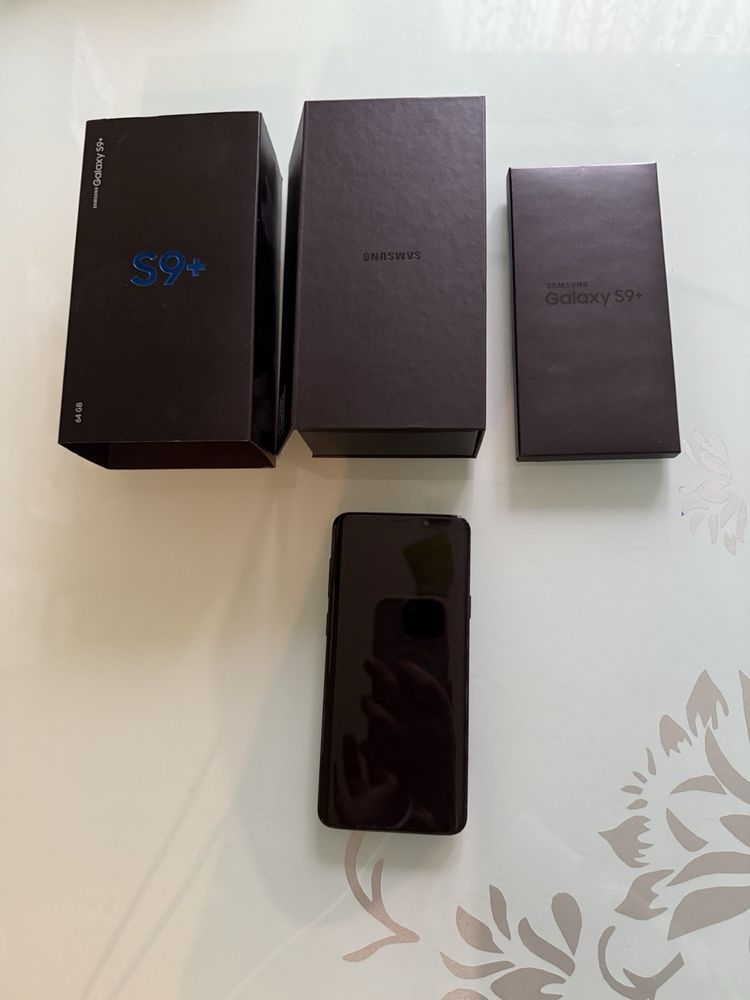 Продам самсунг S9+