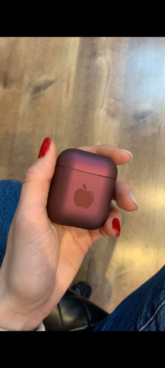 Stylish AirPods 2 Protection