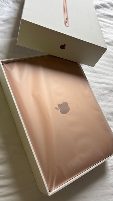 Laptop Apple Macbook Air 13 i5 8GB Retina