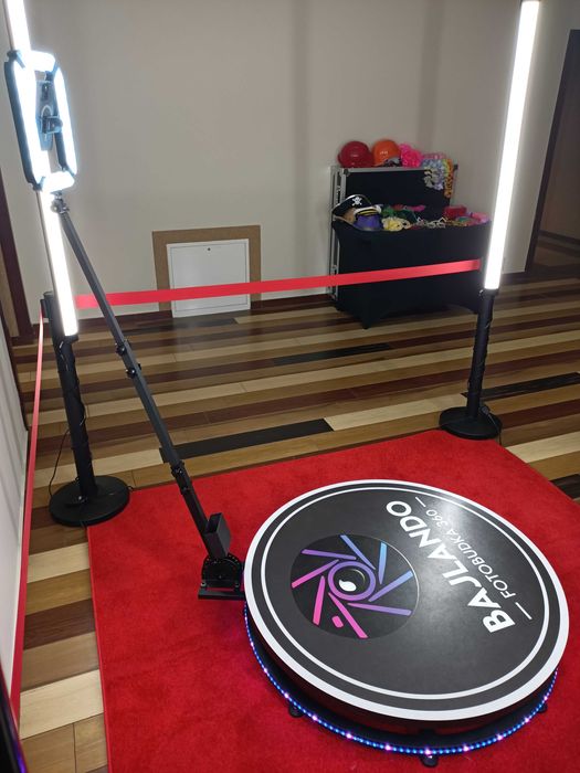 Fotobudka 360 na imprezę - wesela, urodziny, imprezy firmowe