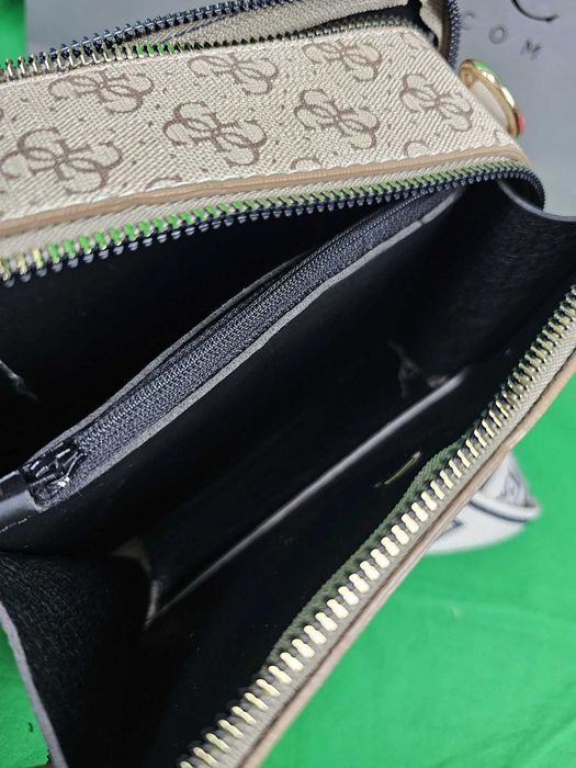 Torebka listonoszka Torba Bez monogram Guess skórzana kuferek Premium