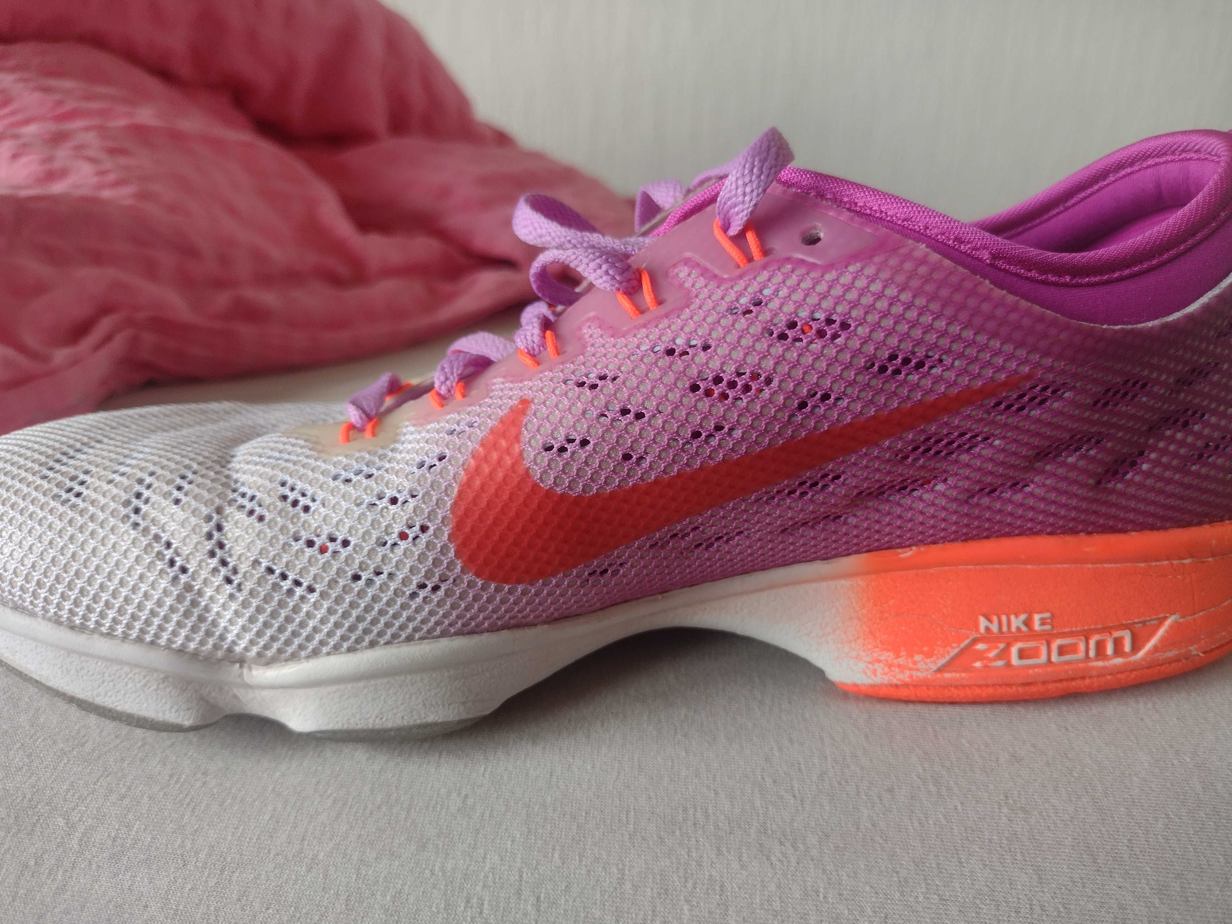 Buty Nike Fit Agility  . Rozmiar 38 .5