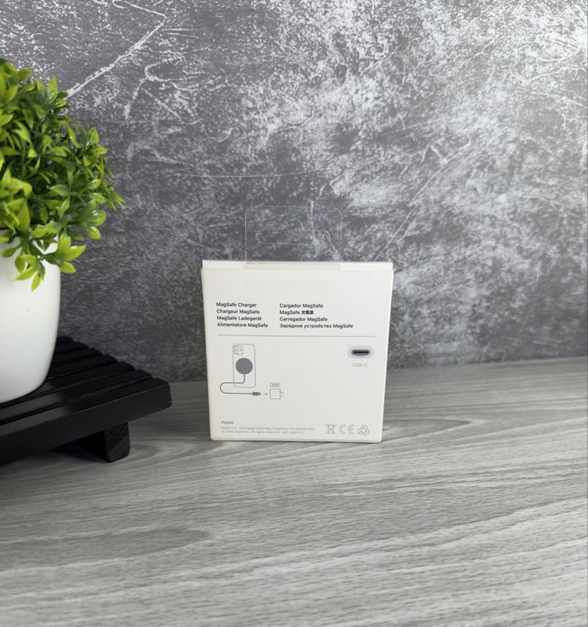 Оригінальна бездротова зарядка apple magsafe charger 1m 15w