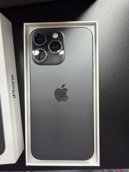 Продам Iphone 15 pro max 256GB
