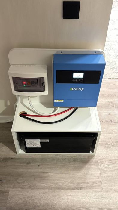 Акумулятор lifepo4 з гібридним інверторорм