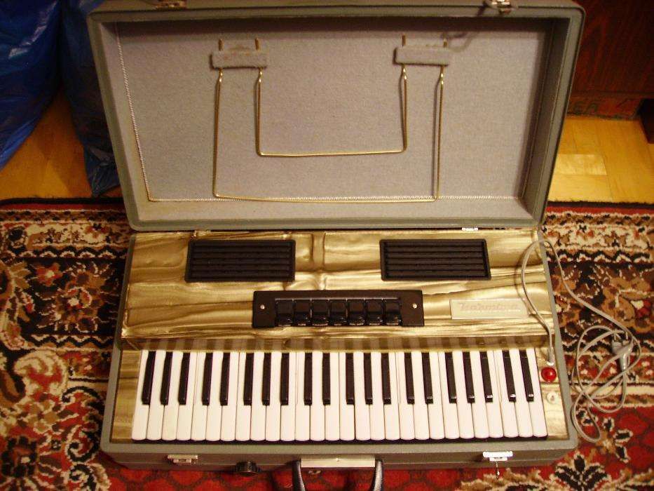 Harmonia elektryczna walizkowa organy, fisharmonia
