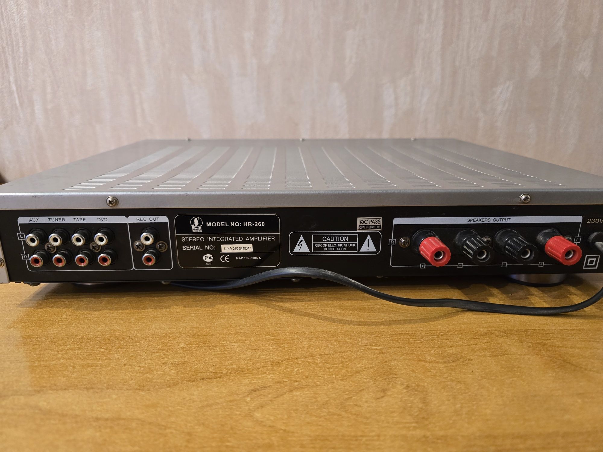 Стереоусилитель Sven HR-260