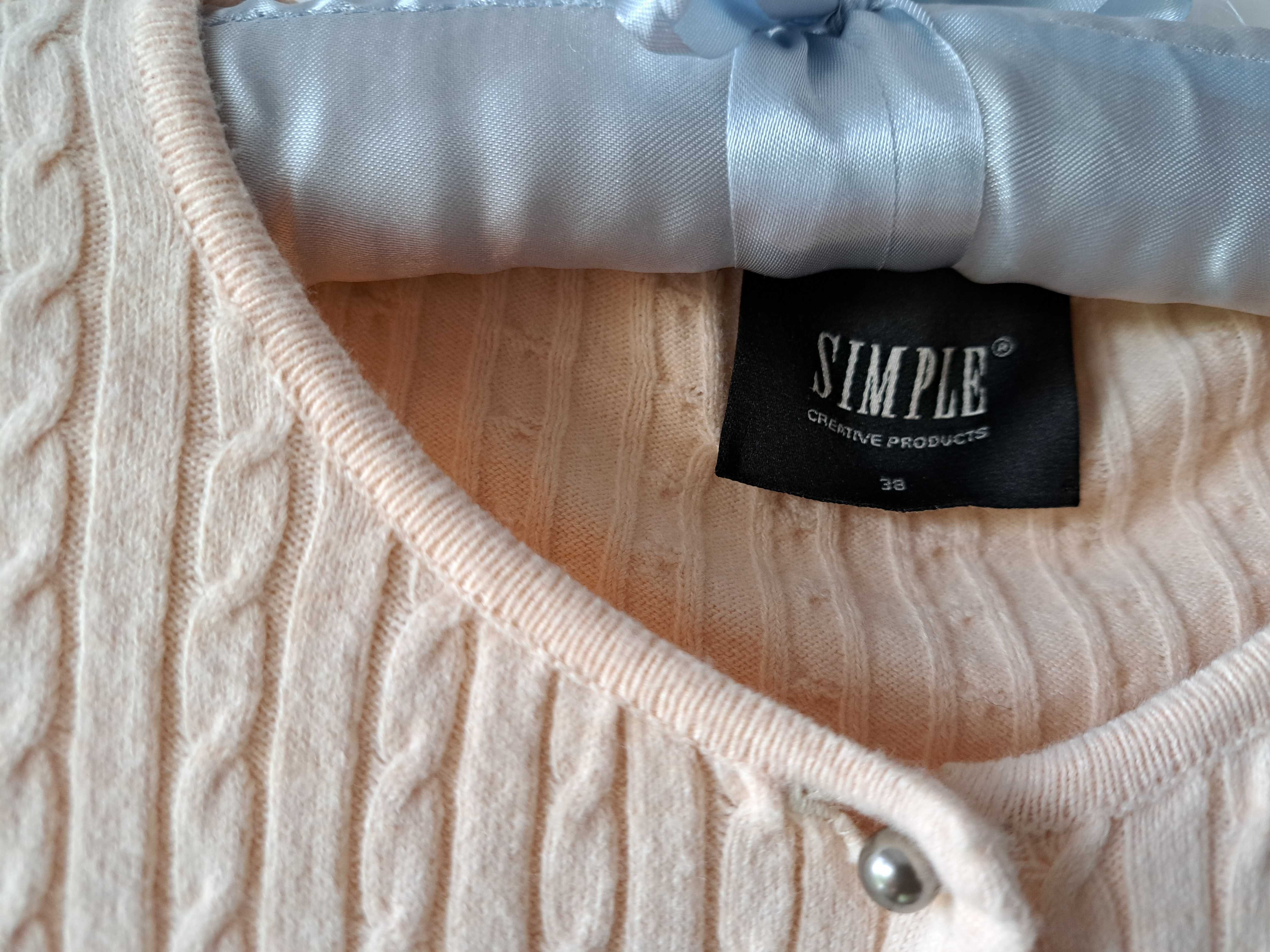 Sweterek Simple z kaszmirem