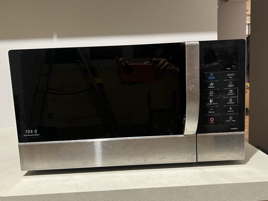 Мікрохвильва піч Samsung